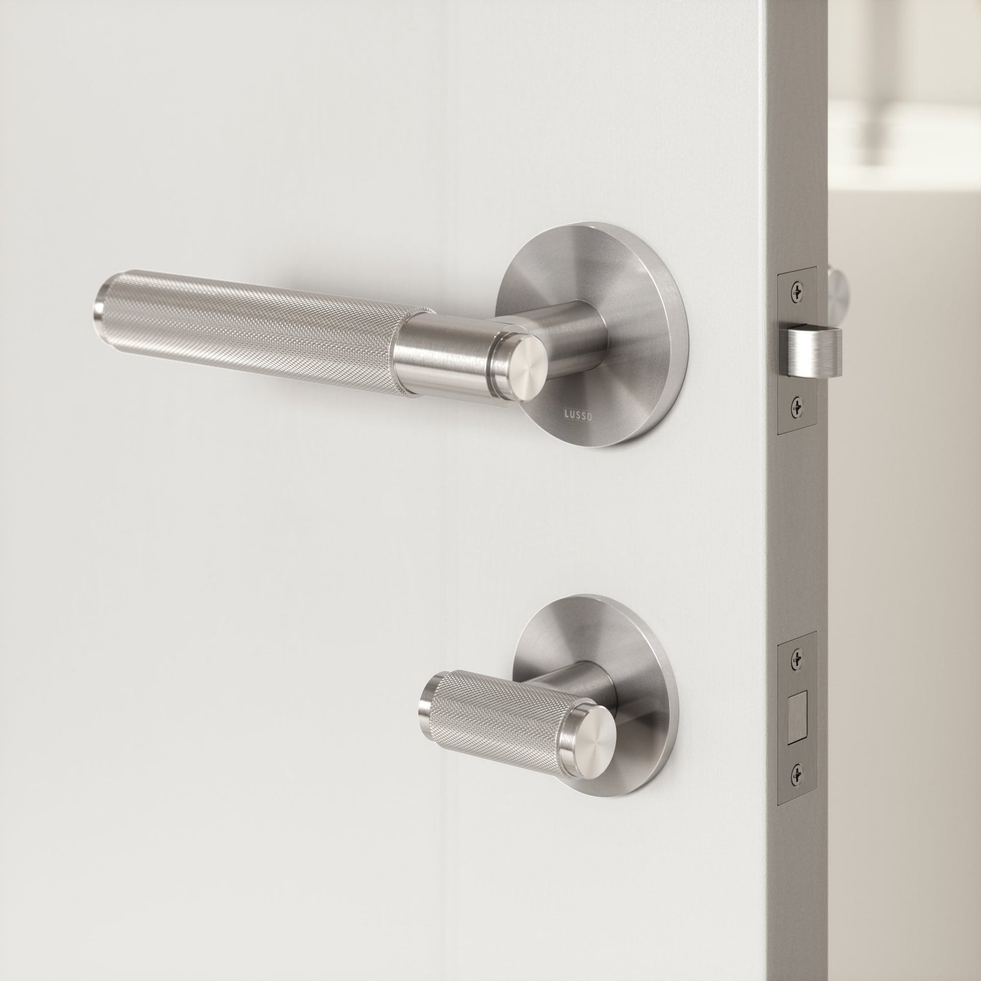 Luxe Knurled Brushed Stainless Bathroom WC Thumbturn Set with Latch