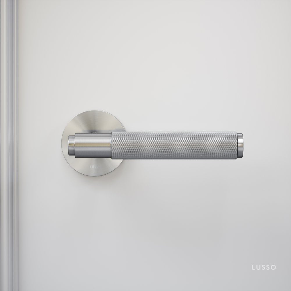 Luxe Knurled Brushed Stainless Door Handle and Hinge Bundle