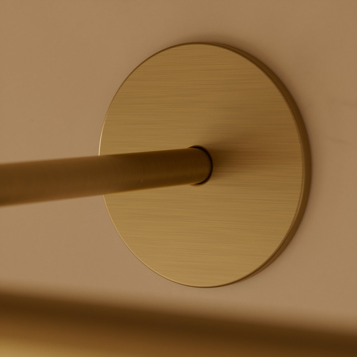 Louvre Brushed Gold Dimmable LED Picture Light 600mm