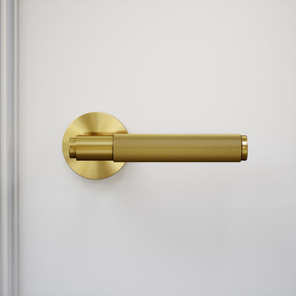 Luxe Knurled Brushed Gold Door Handle and Hinge Bundle