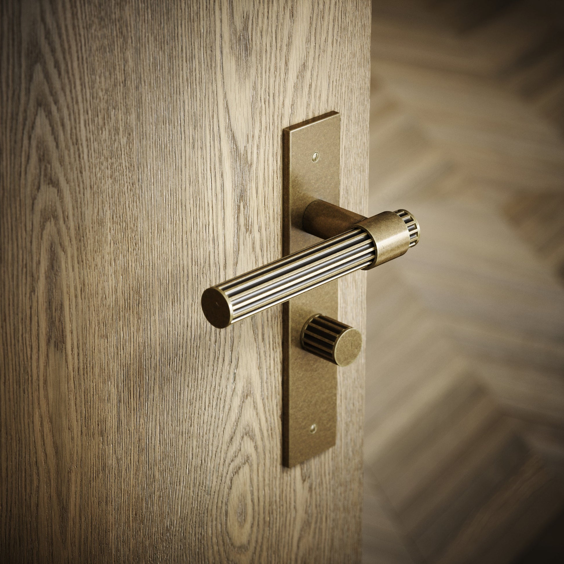 Royal Oak Aged Bronze Deep Flute Bathroom WC Handle & Plate Thumbturn Set
