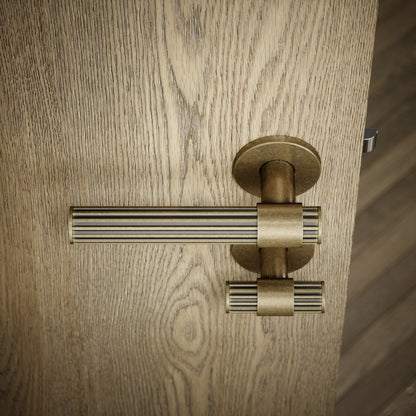 Royal Oak Aged Bronze Deep Flute Bathroom WC Handle & Round Thumbturn Set