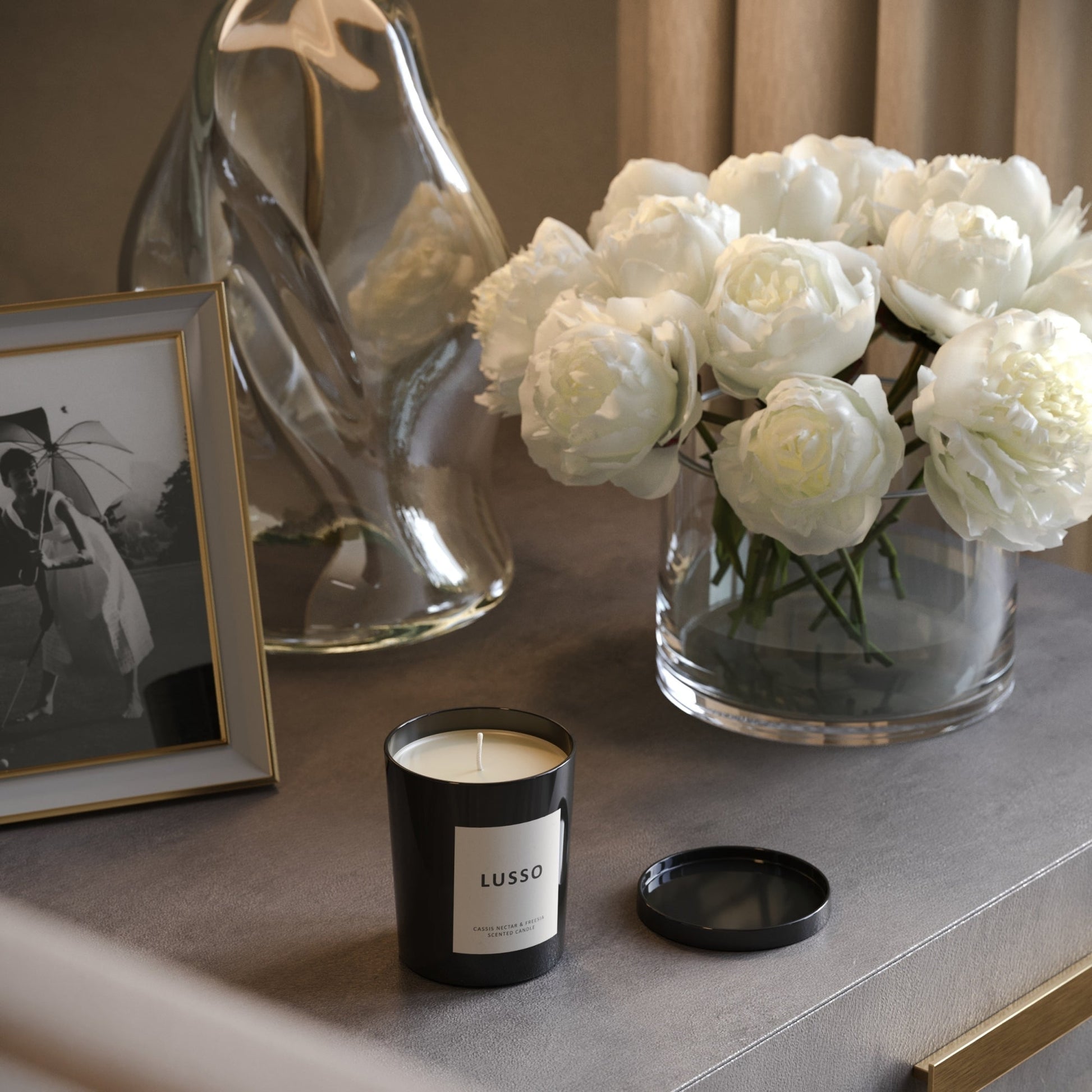 Cassis Nectar & Freesia Scented Candle 250G