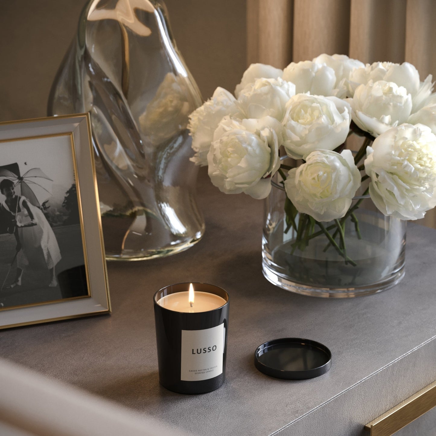 Cassis Nectar & Freesia Scented Candle 250G