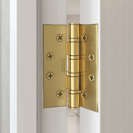 Dali Fluted Brushed Gold Door Handle and Hinge Bundle