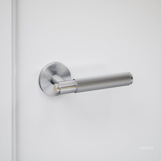 Luxe Knurled Brushed Stainless Bathroom WC Door Handle Latch and Hinge Bundle