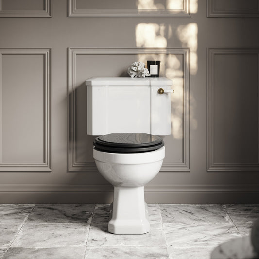 Portland Close Coupled Traditional Toilet with Solid Oak Matte Black seat (Brushed Gold Fittings)