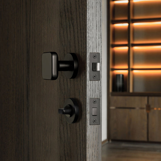Savoy Matte Black WC Thumbturn with Latch